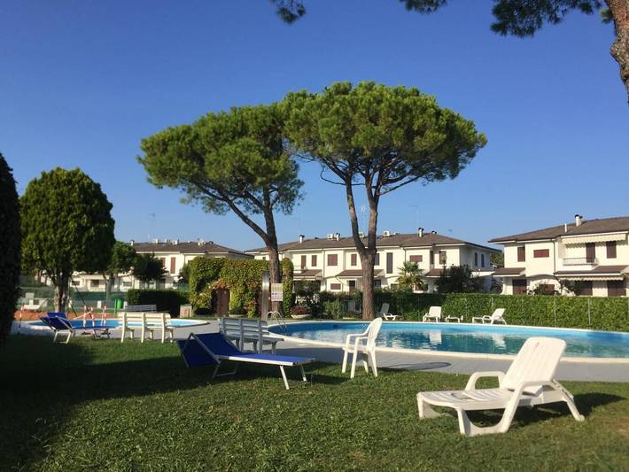 Ferienwohnung für 6 Personen, mit Terrasse und Garten sowie Pool, mit Haustier - 1