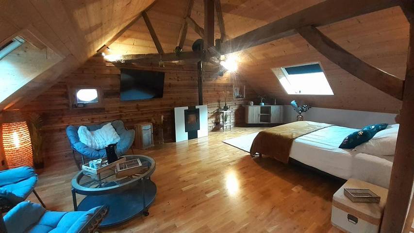 Chambre d’hôte pour 2 personnes, avec jacuzzi et jardin dans le Doubs - 2