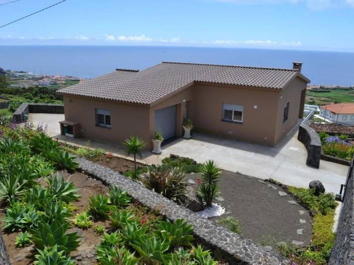 Casa de férias para 6 pessoas, com jardim em Terceira