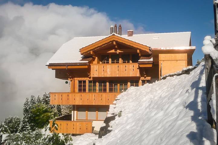 Chalet für 4 Personen, mit Balkon in Wengen