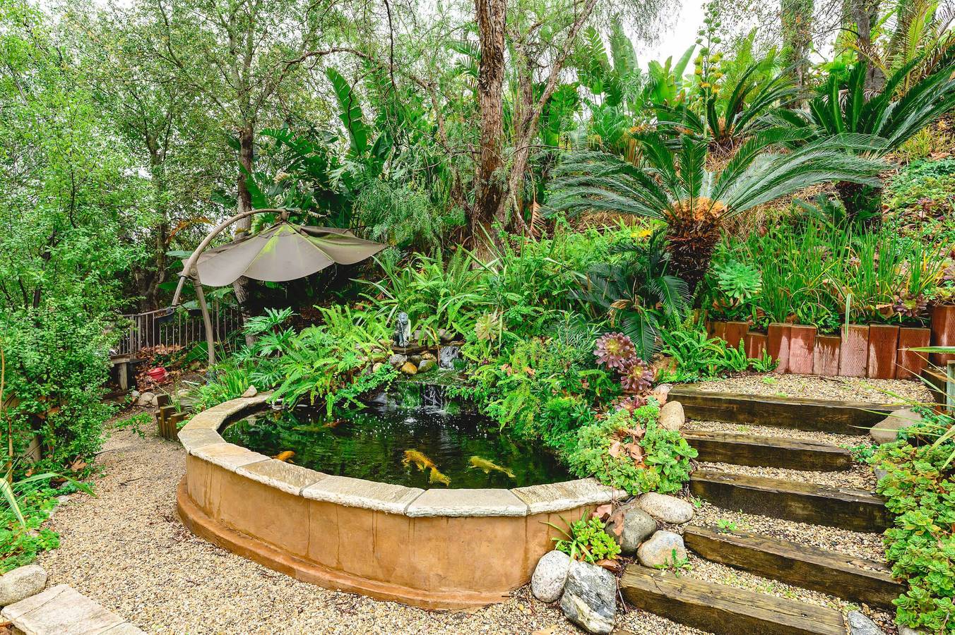 Elegant Villa Retreat Pool Garden Alfresco Lounge in Rancho Santa Margarita, Condado de Orange