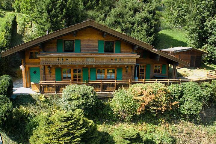 Chalet voor 8 personen, met balkon en tuin in Hinterglemm