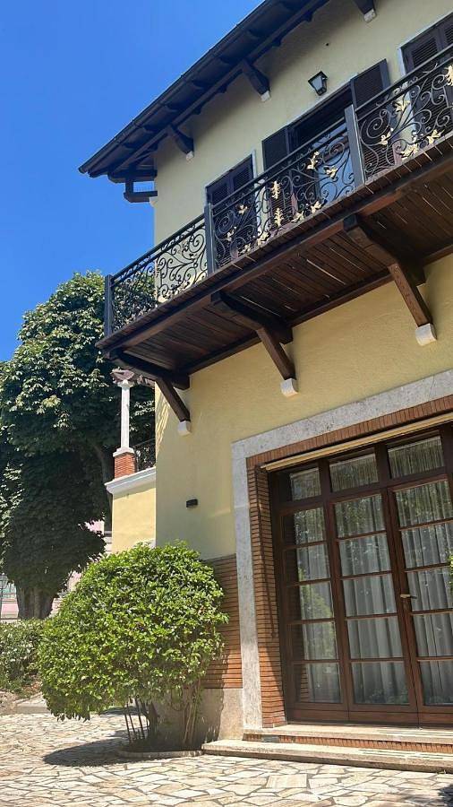 B&b per 2 persone, con giardino e panorama nonché balcone a Rocca di Papa