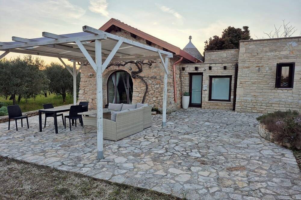 Trulli Hansel & Gretel in Comune di Alberobello, Provincia di Bari