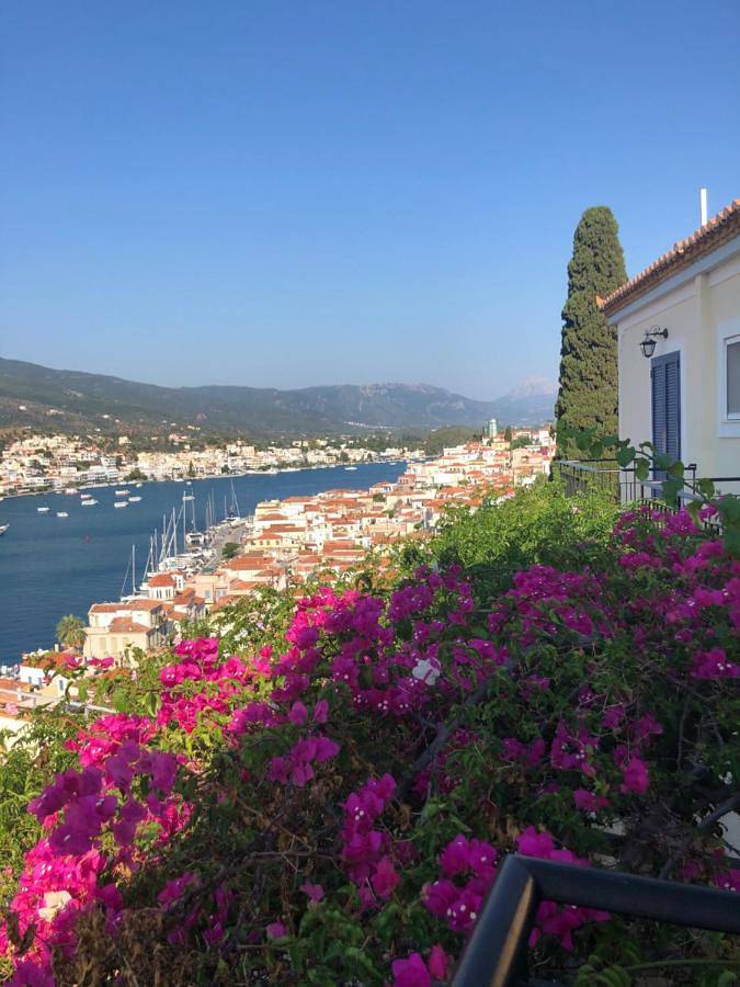 Location de vacances pour 4 personnes, avec vue et terrasse dans Poros - 3