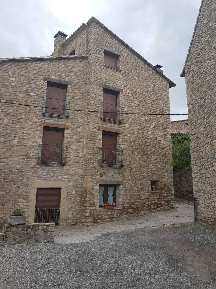 Casa rural para 12 personas, con Balcón y Terraza además de Jardín y Vistas en Provincia de Huesca - 2
