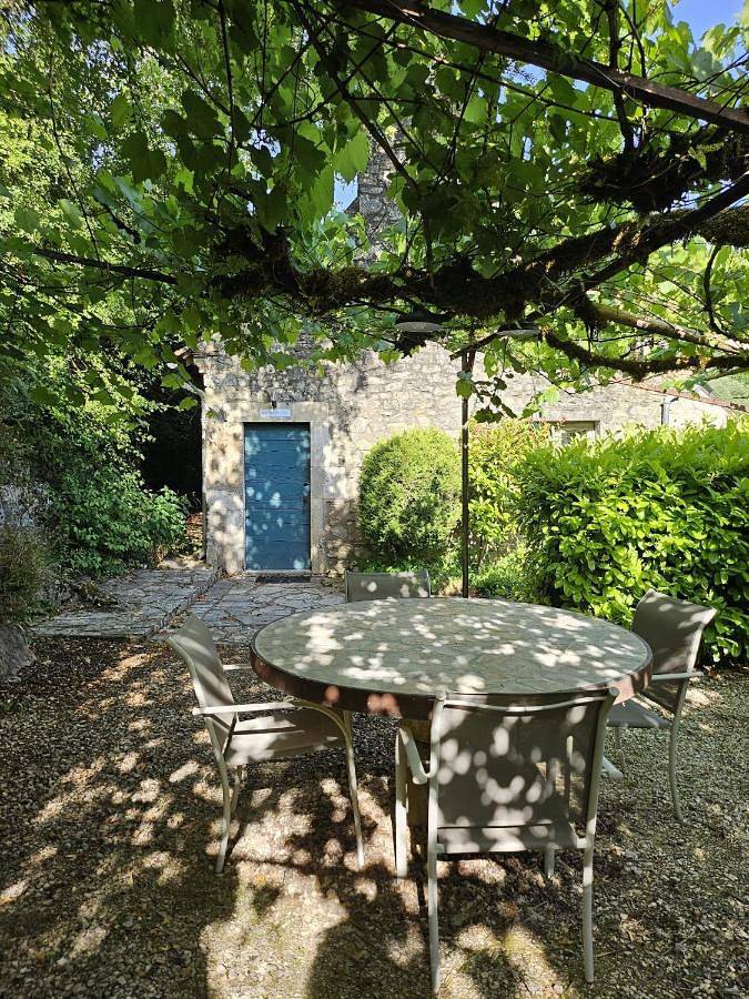 Maison de vacances pour 4 personnes, avec vue ainsi que jardin et piscine