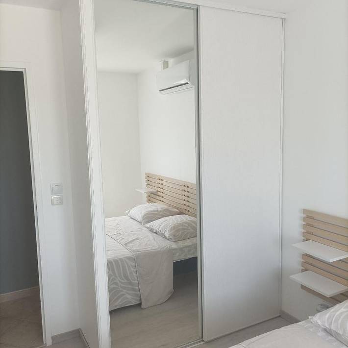 Gîte pour 2 personnes, avec Terrasse ainsi que Jardin et Vue à Saint-Maurice-sur-Aveyron - 4