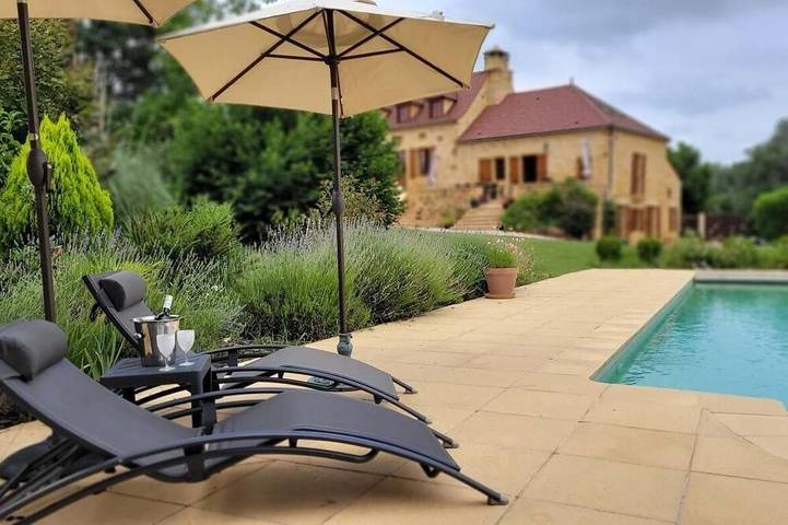 Gîte pour 12 personnes, avec jardin