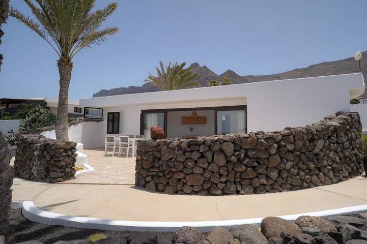 Casa rural para 4 personas, con jardín y vistas en Famara - 2