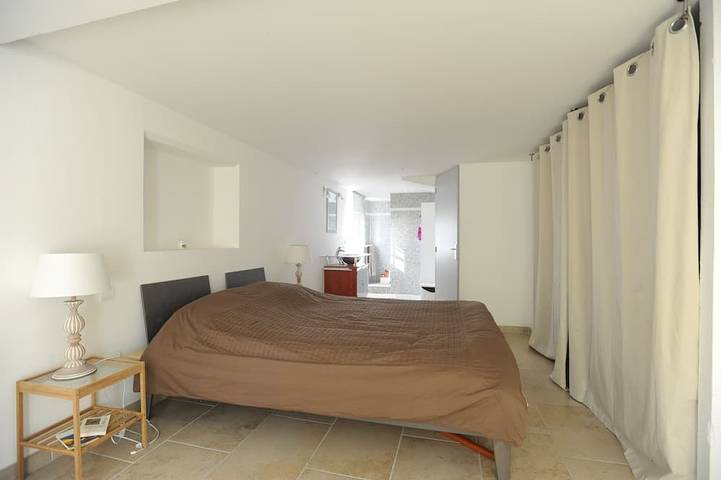 Location de vacances pour 12 personnes, avec jardin à Pujaut - 2