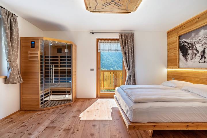 Gîte pour 6 personnes, avec jardin et sauna à Rabbi