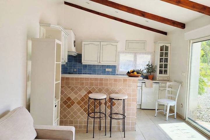 Quiet studio in the countryside in Trets, Mediterranean Coast (France)