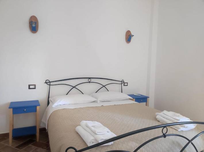 Gîte pour 5 personnes, avec terrasse, animaux acceptés à Strongoli - 4