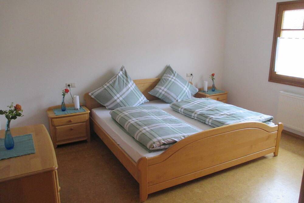 Ganze Wohnung, Ferienwohnung Am Rebberg - Ferienwohnung in Schuttertal, Mittlerer Schwarzwald