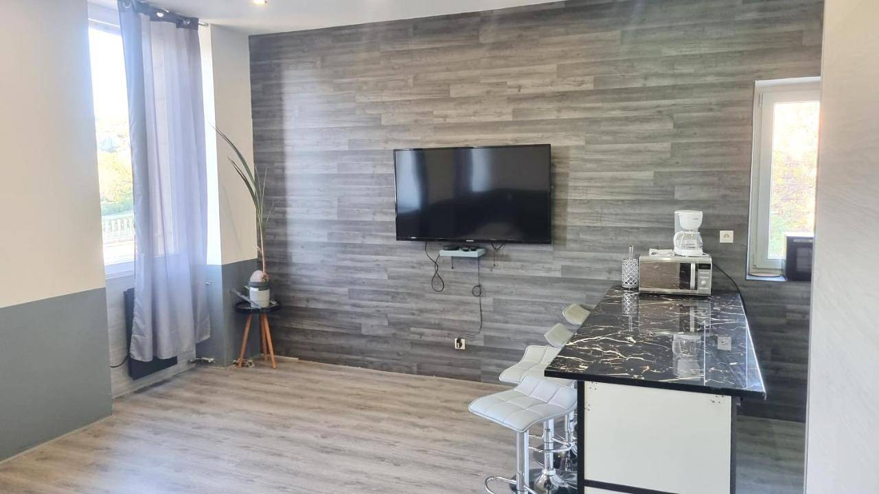 Appartement entier, One-Bedroom Apartment in Velars-sur-Ouche, Région de Dijon