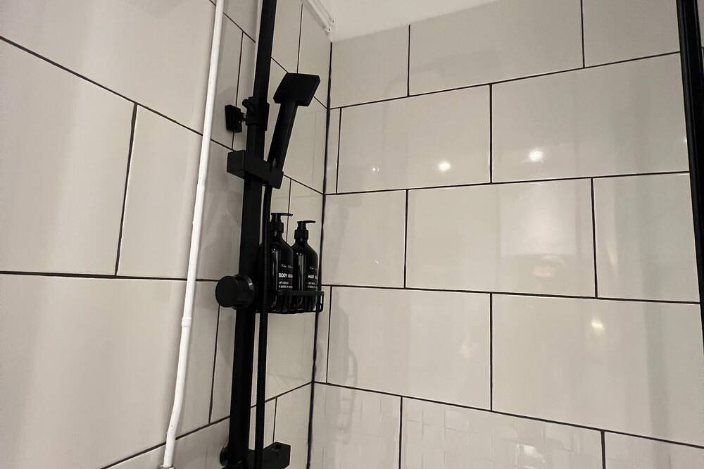 Entire apartment, Les nids de Laon le colibri Renovated studio, city center near cathedral in Laon, Aisne