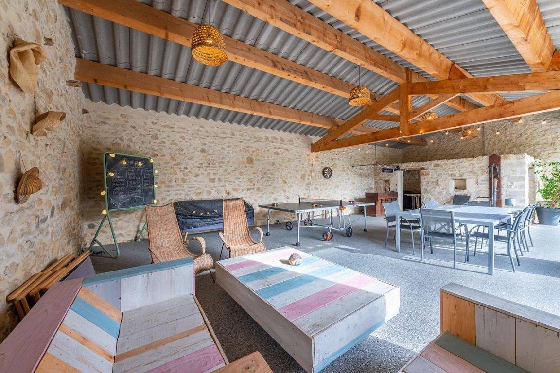 L'Azuré : gîte 10/15 personnes, ancienne ferme rénovée Ardèche in Saint-Remèze, Privas