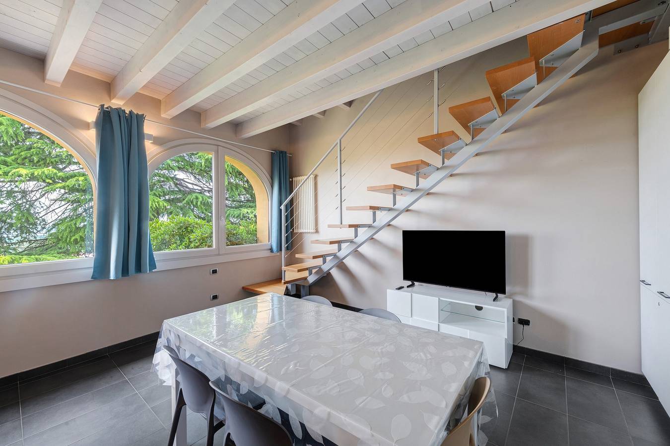 Ganze Wohnung, Apartment 'Olaf' mit Seeblick, Wlan und Klimaanlage in Polpenazze del Garda, Gardasee-Berge