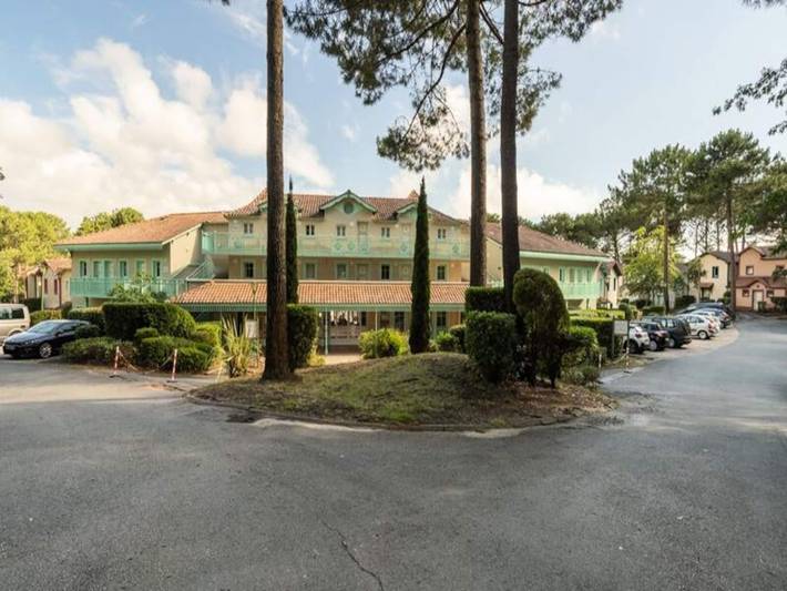 Gîte pour 4 personnes, avec balcon et piscine, animaux acceptés dans Golf de la Méjanne - 4