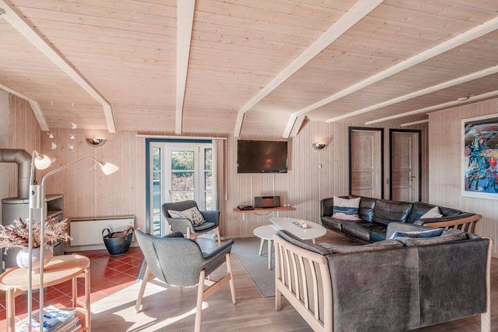 Ferienhaus für 8 Personen, mit Balkon/Terrasse und Whirlpool sowie Terrasse und Sauna in Blavand - 4