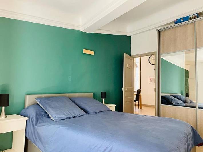 Gîte pour 3 personnes, avec terrasse et vue, animaux acceptés dans Arenes De Nimes - 2