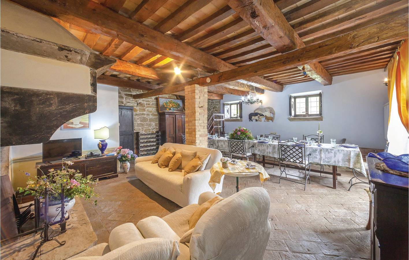 Ferienhaus für 10 Personen mit Terrasse in Apecchio, Valle del Metauro