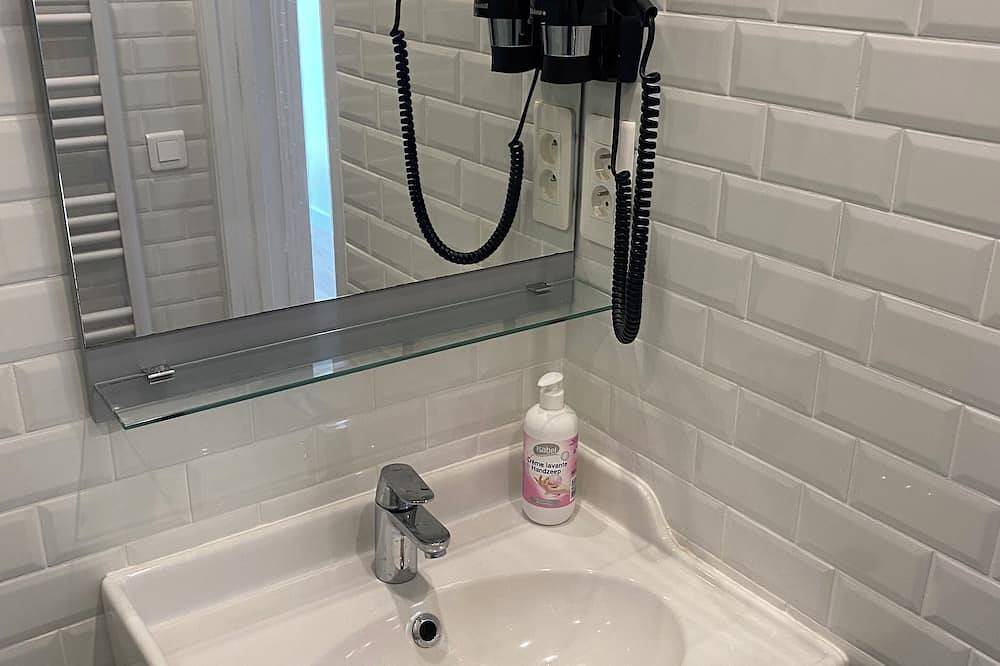 Entire apartment, Beautiful studio by the beach in Blonville-sur-Mer, Lisieux region