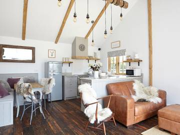 Chalet for 2 People in Brighstone, South East England, Photo 1