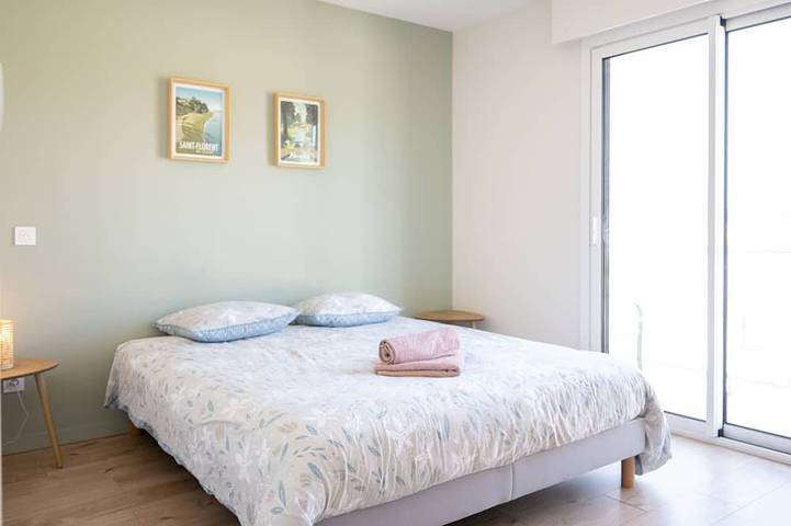 Gîte pour 8 personnes, avec jardin à Le Cellier - 2
