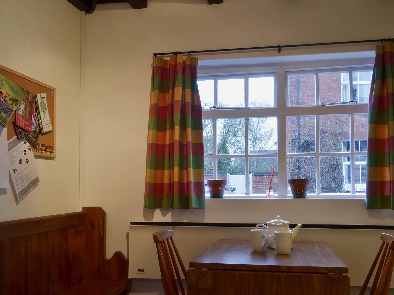 Swiss Cottage - E5375 in Staffordshire
