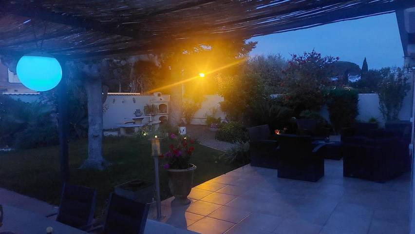 Chambre d’hôte pour 2 personnes, avec jacuzzi et piscine ainsi que terrasse et jardin dans le Gard - 4