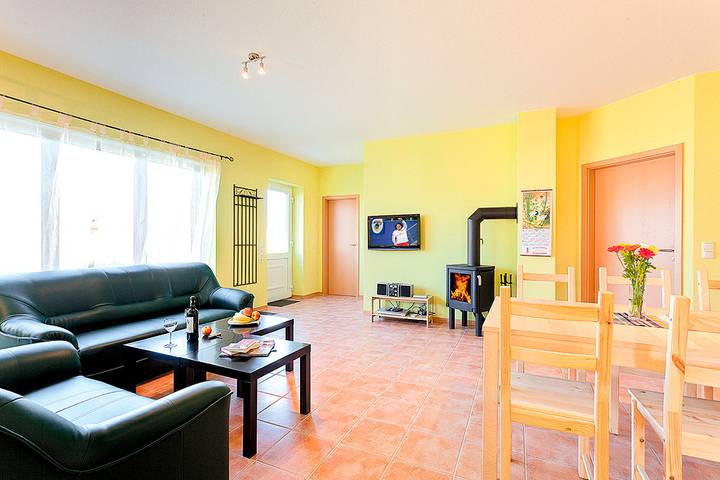 Ferienhaus für 6 Personen, mit Sauna und Garten in Zierow - 2