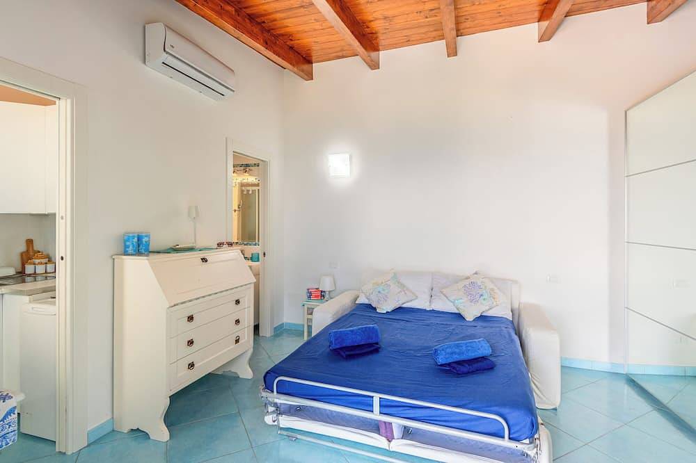 Ganze Wohnung, Dependance Castiglione With Pool And View, Ischia, Italy in Casamicciola Terme, Ischia