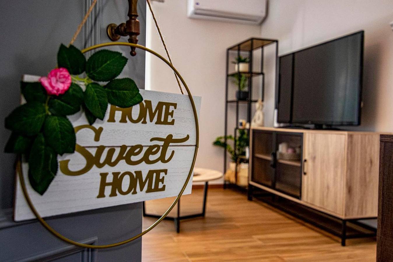 Ganze Wohnung, Ferienwohnung 'Cinderella's Nest' mit Meerblick, Wi-Fi und Klimaanlage in Preveza, Preveza Regionalbezirk