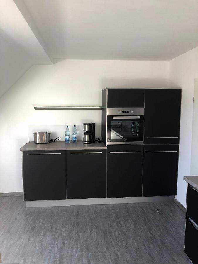 Ferienwohnung für 3 Personen, mit Terrasse und Garten sowie Ausblick in Steinheim - 2