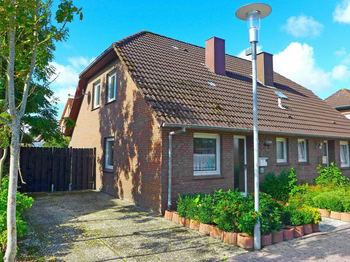 Ferienhaus für 4 Personen, mit Terrasse und Garten in Norddeich