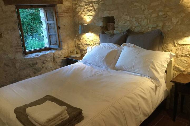 Gîte pour 4 personnes à Saint-Eutrope-de-Born - 2