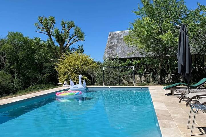 Location de vacances pour 10 personnes, avec jardin à Gonneville-sur-Mer
