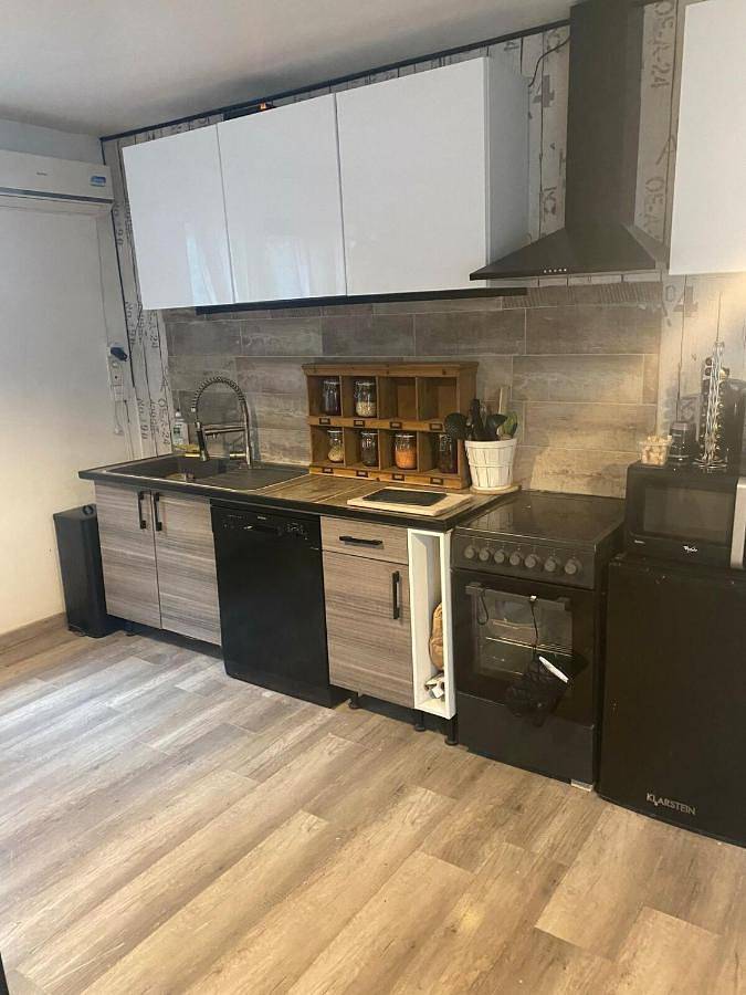 Location de vacances pour 6 personnes, avec piscine et jardin à Sorgues - 4