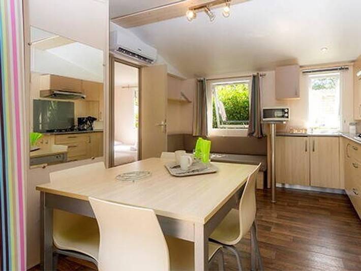 Mobil home pour 6 personnes, avec bassin pour enfant à Régusse - 4