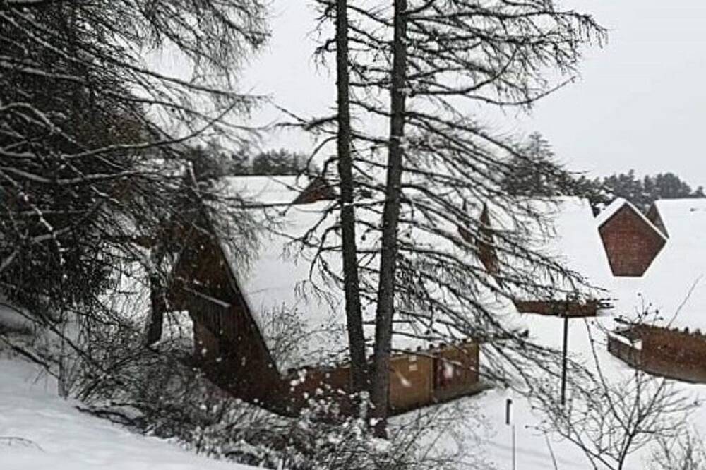 Demi Chalet Nathosam in La Joue du Loup, Le Dévoluy