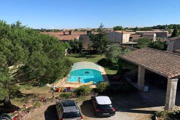 Gîte pour 5 personnes, avec jardin ainsi que jacuzzi et terrasse, animaux acceptés dans les Deux-Sèvres
