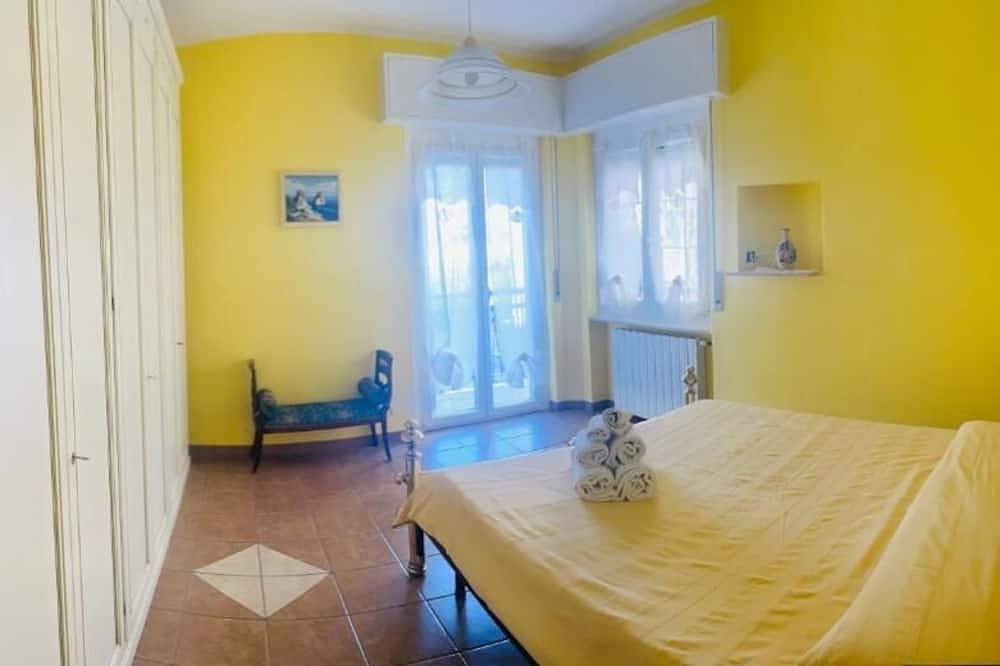 Appartement entier, Casa Lorena à 50 mètres de la mer in San Bartolomeo al Mare (City), San Bartolomeo al Mare