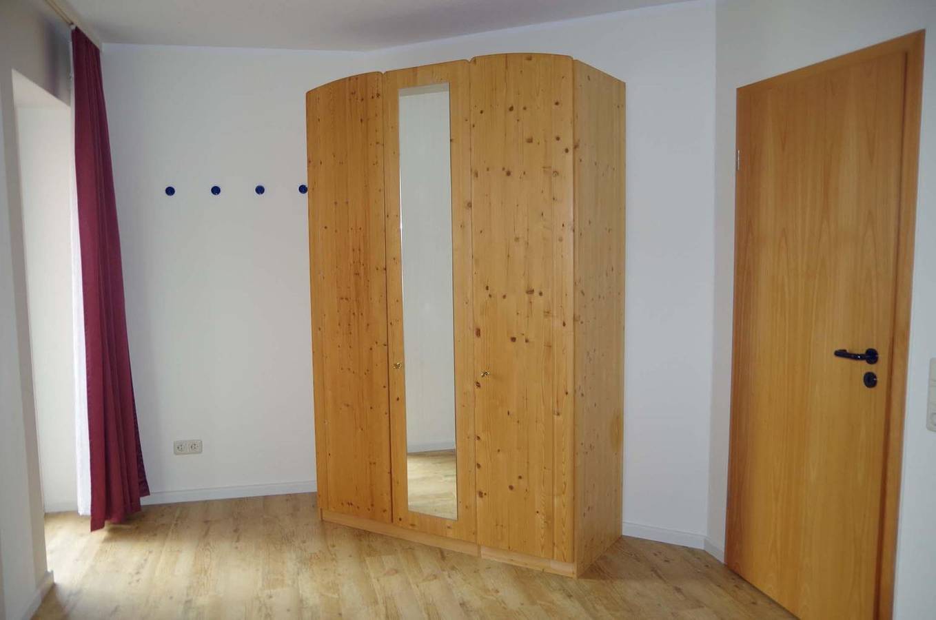 Ganze Wohnung, Komfortables Apartment mit Balkon, Tiefgaragenplatz in Orth in Westfehmarn, Fehmarn