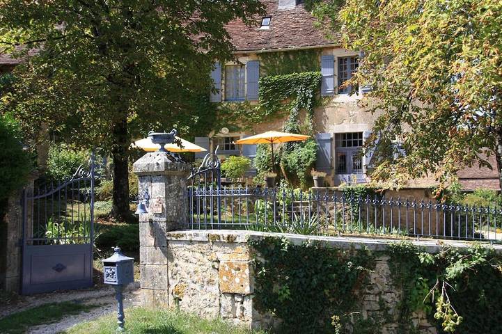 Location de vacances pour 12 personnes, avec Terrasse et Jardin à Ajat