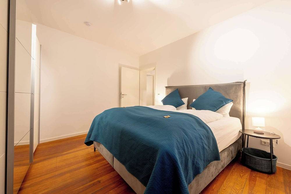 Ganze Wohnung, Lit Living: Luxury - Box Spring - Parking - 3 Br in Weinheim, Kurpfalz