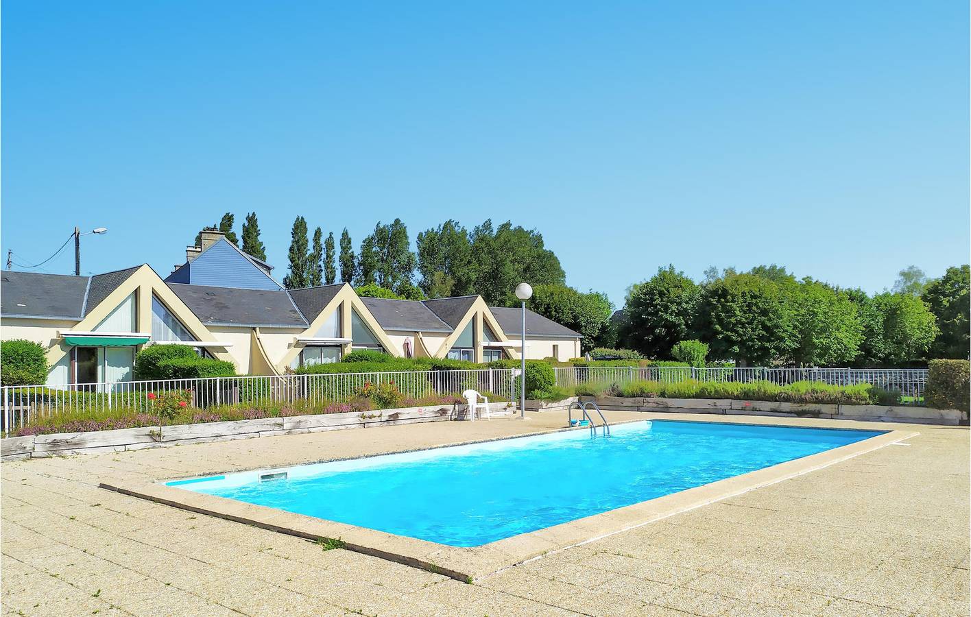 Apartment am Strand mit Pool und Parkplatz - 2,5 km zum Strand in Montmartin-sur-Mer, Coutances und Umgebung