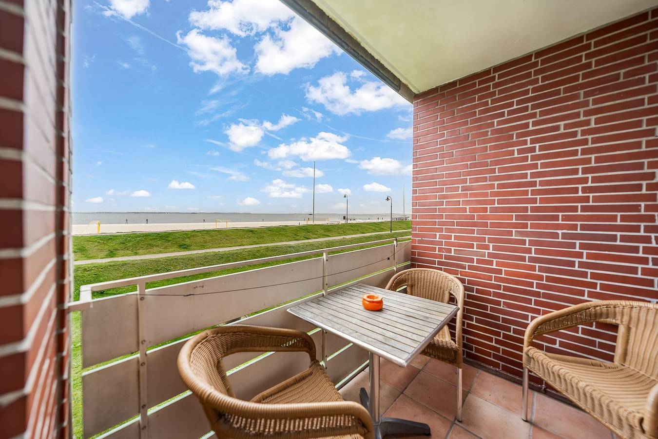 Entire apartment, Gemütliche drei Zimmer Wohnung mit fantastischem Meerblick in Hörnum. in Hörnum, Sylt