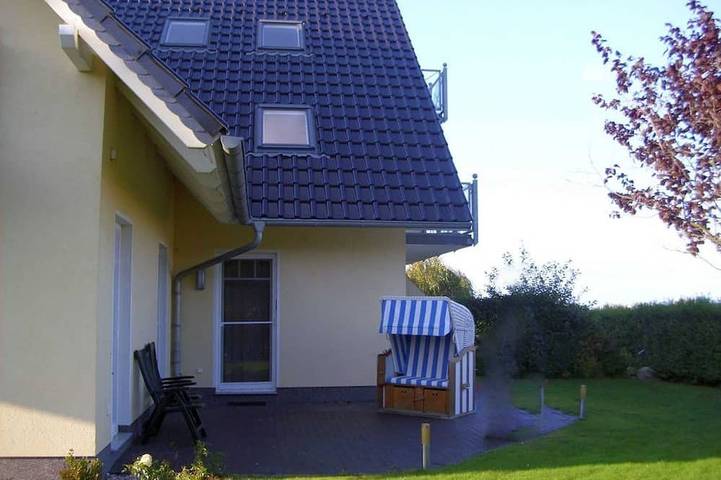 Ferienwohnung für 2 Personen, mit Garten im Ostseebad Nienhagen